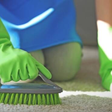 Sfaturile medicului-alergolog – cand vine timpul pentru curatirea covorului